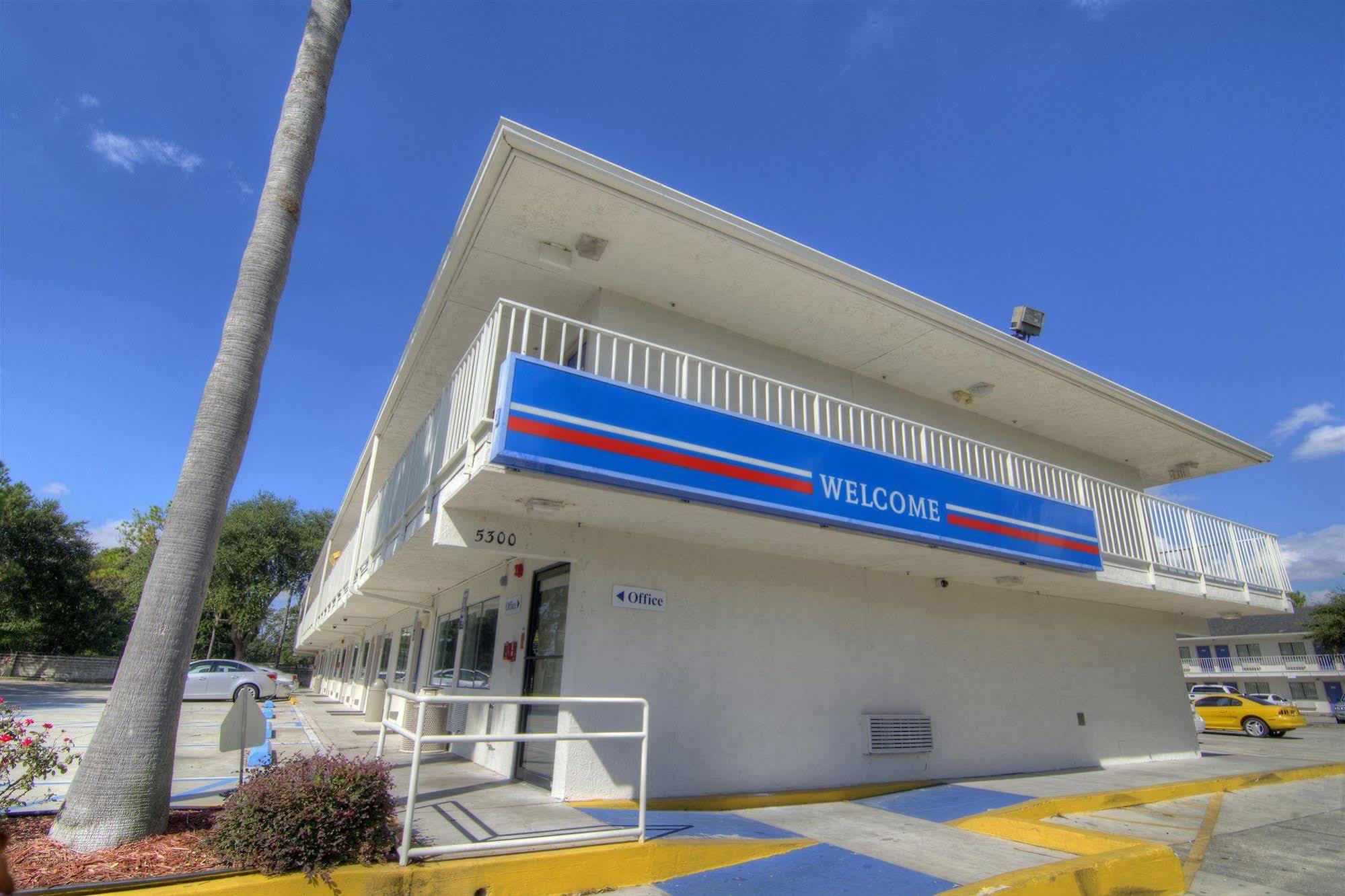 Motel 6-Orlando, FL - Winter Park Maitland Buitenkant foto